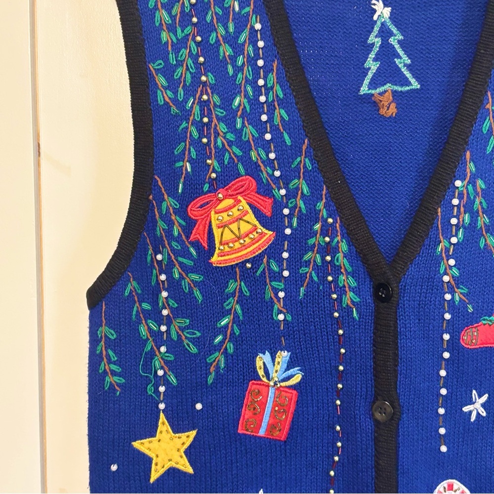Bobbie Brooks Blue V Neck Button Front Christmas Holiday Sweater Vest LARGE - Picture 3 of 11